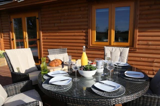 The Orchard Bramble Lodge Hadleigh  外观 照片